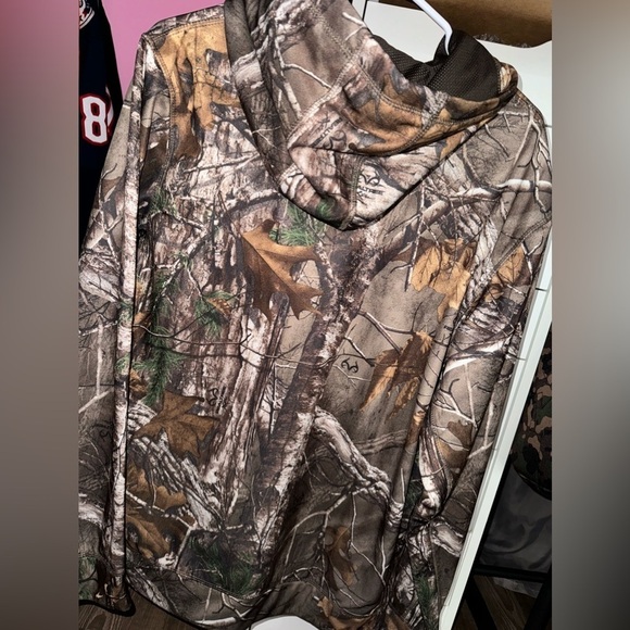 Men's Los Angeles Chargers Dunbrooke Black/Realtree Camo Ranger Pullover Hoodie - Picture 4 of 4
